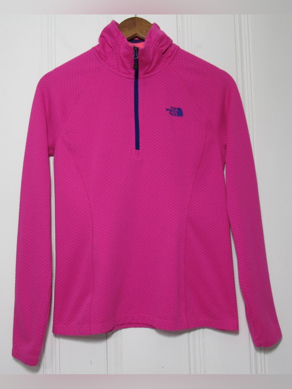 The North Face Pink Athletic Quarter Zip Pullover Size Small